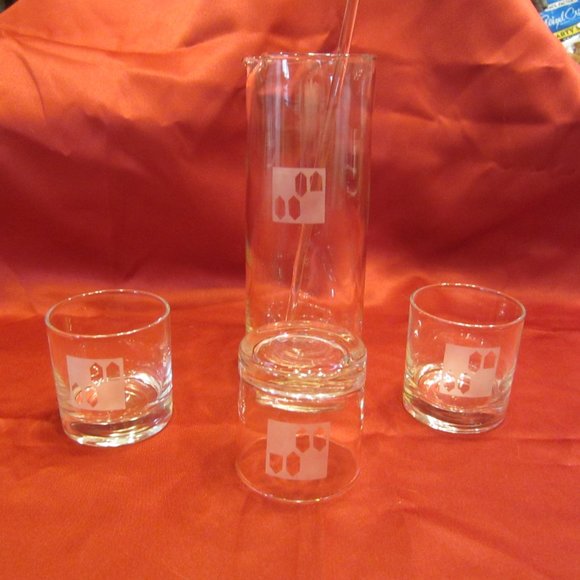 RETRO 70'S COCKTAIL SET W/PITCHER, 3 GLASSES, GLASS STIRRER, FROSTED DESIGN - Picture 2 of 5